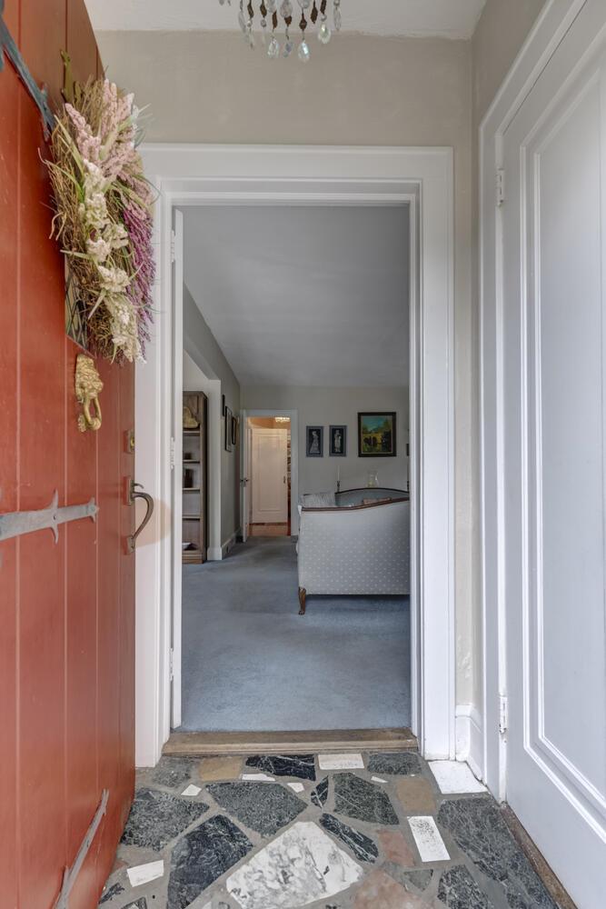 2 of 24 - 189 Meadowsweet Road, Mineola, NY