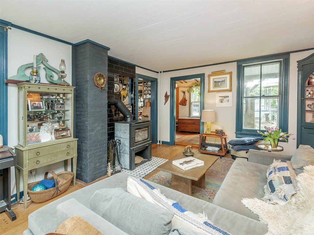 11 of 41 - 71 Park Place, Sea Cliff, NY