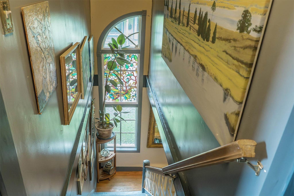 21 of 41 - 71 Park Place, Sea Cliff, NY
