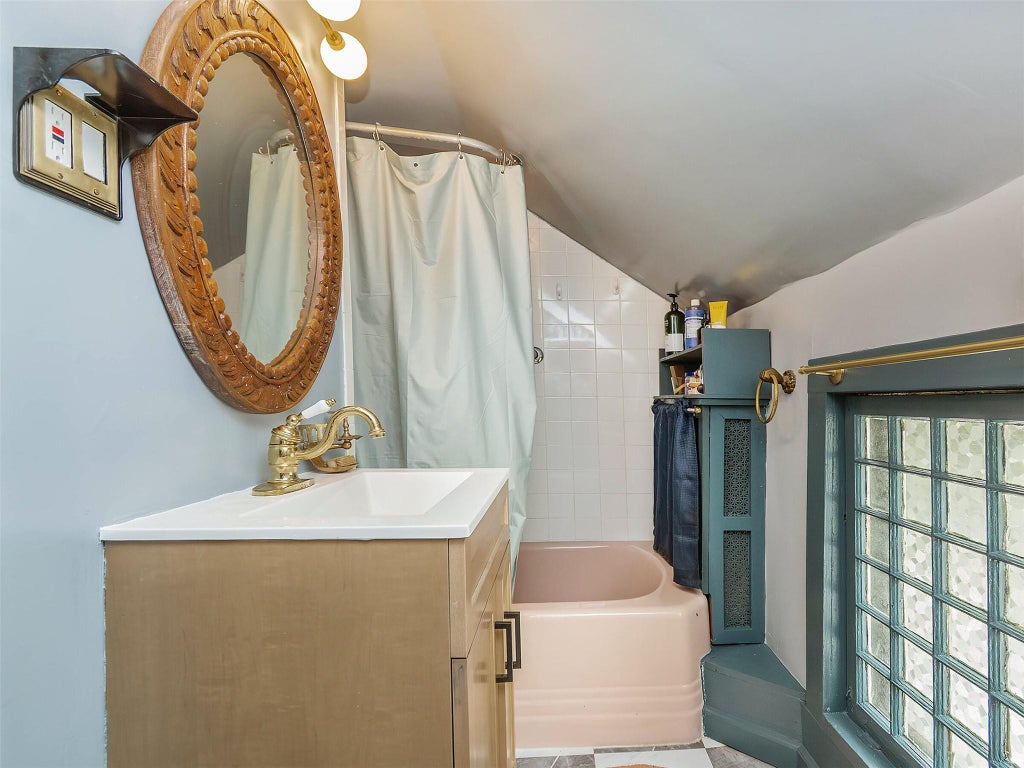 29 of 41 - 71 Park Place, Sea Cliff, NY