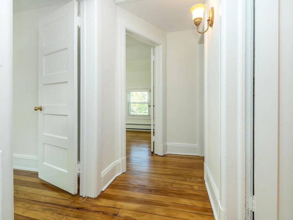 20 of 38 - 8 Glen Avenue, Sea Cliff, NY