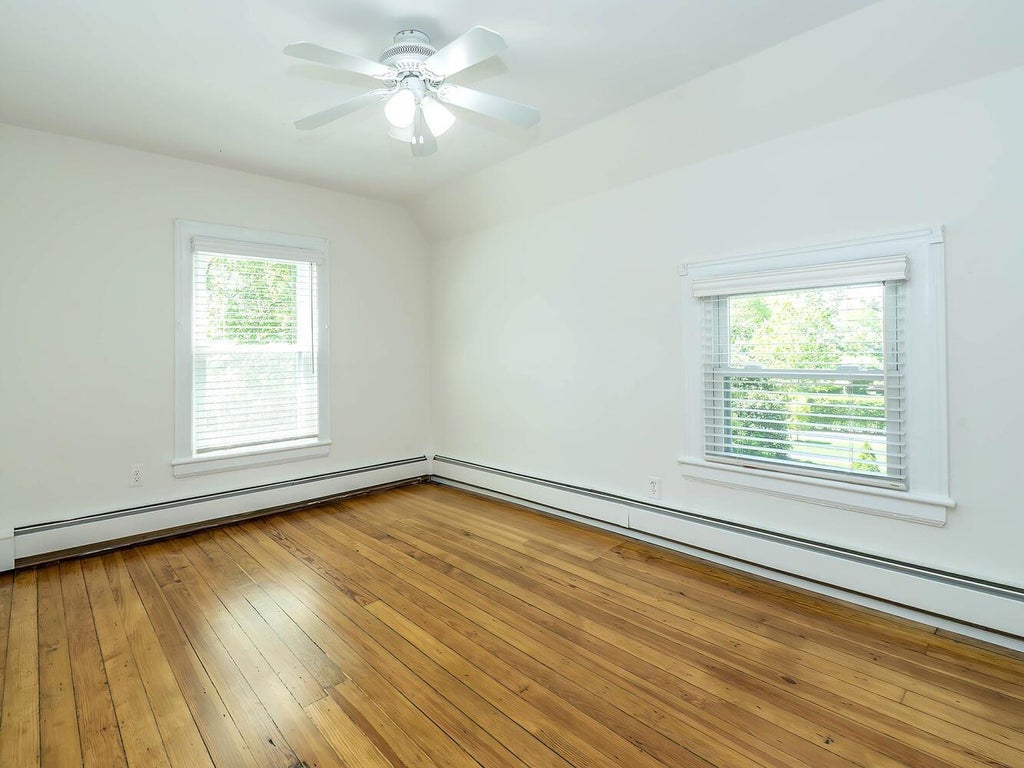 22 of 38 - 8 Glen Avenue, Sea Cliff, NY