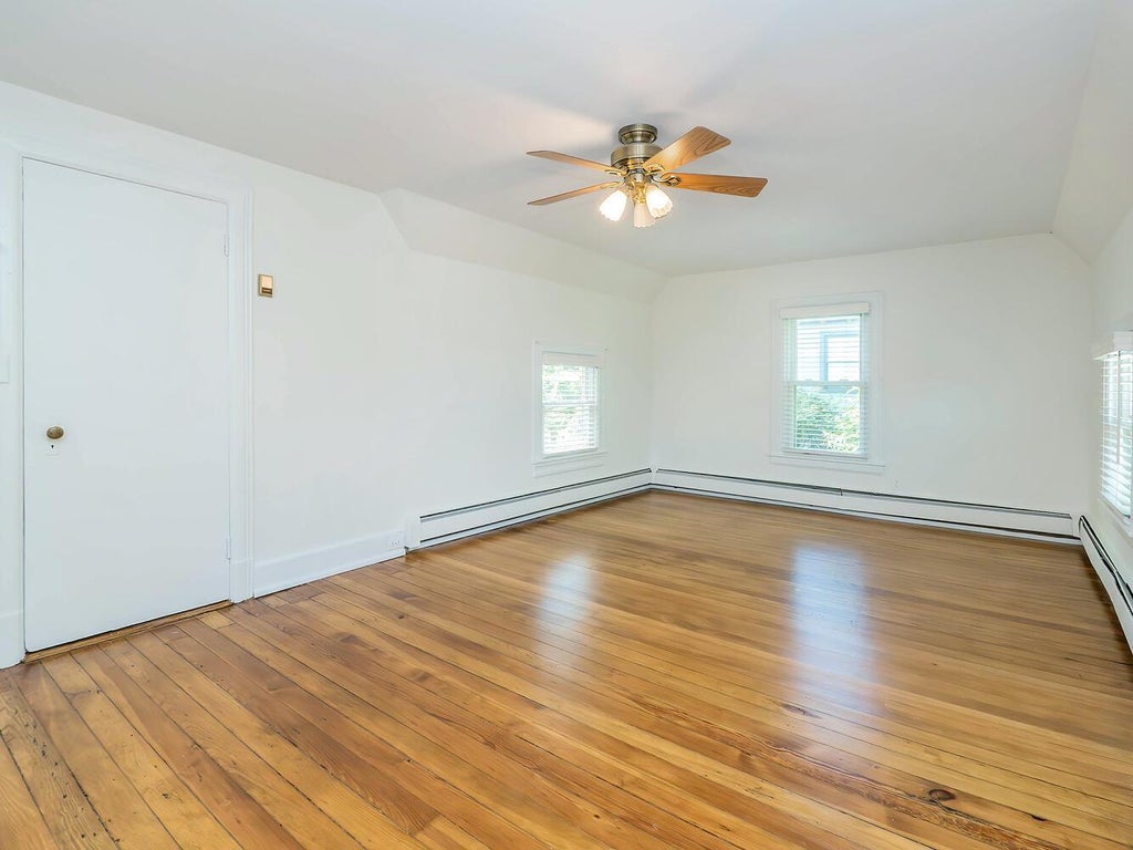 25 of 38 - 8 Glen Avenue, Sea Cliff, NY