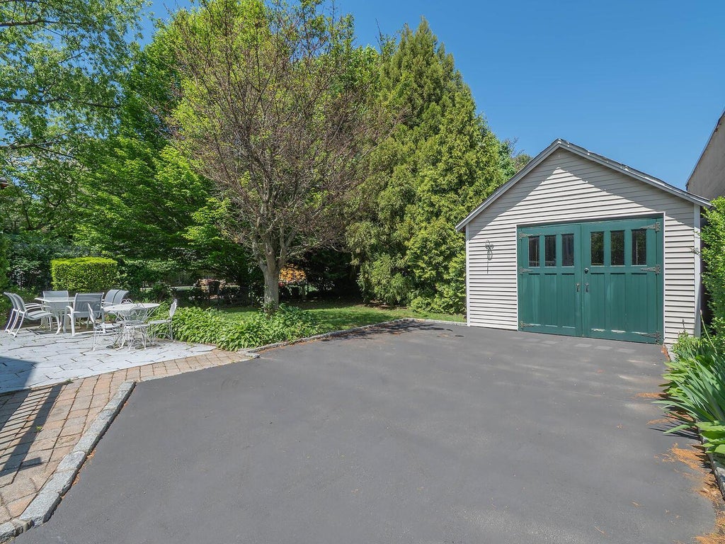 36 of 38 - 8 Glen Avenue, Sea Cliff, NY