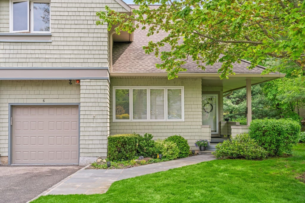 1 of 29 - 6 Insbrook Court, Huntington, NY