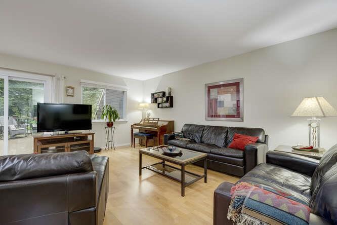 14 of 30 - 141 Southgate Drive, Massapequa Park, NY
