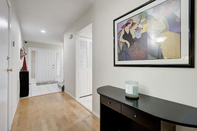 4 of 30 - 141 Southgate Drive, Massapequa Park, NY