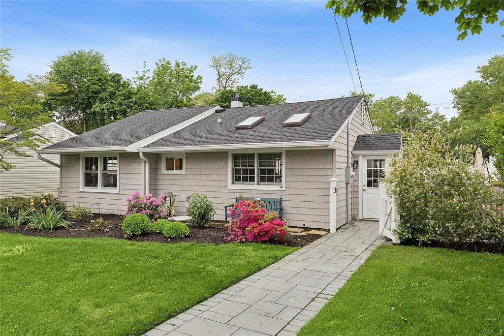 1 of 18 - 3 Spruce Lane, Glen Cove, NY