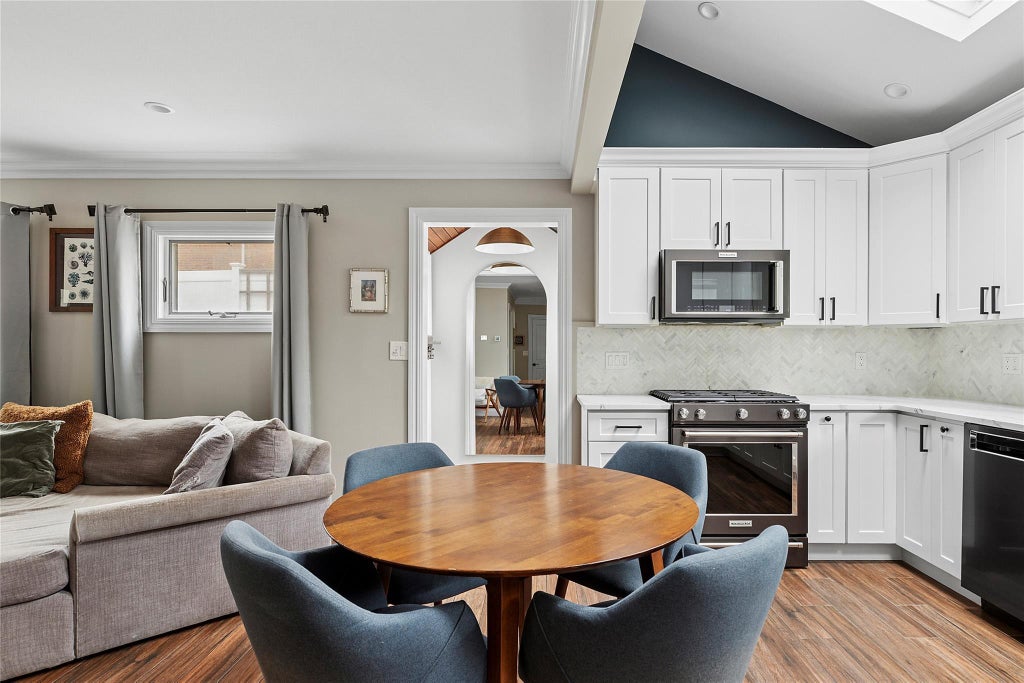 3 of 18 - 3 Spruce Lane, Glen Cove, NY