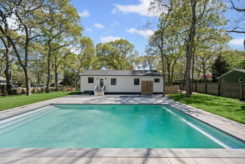 1 of 29 - 10 Shinnecock Lane, Hampton Bays, NY