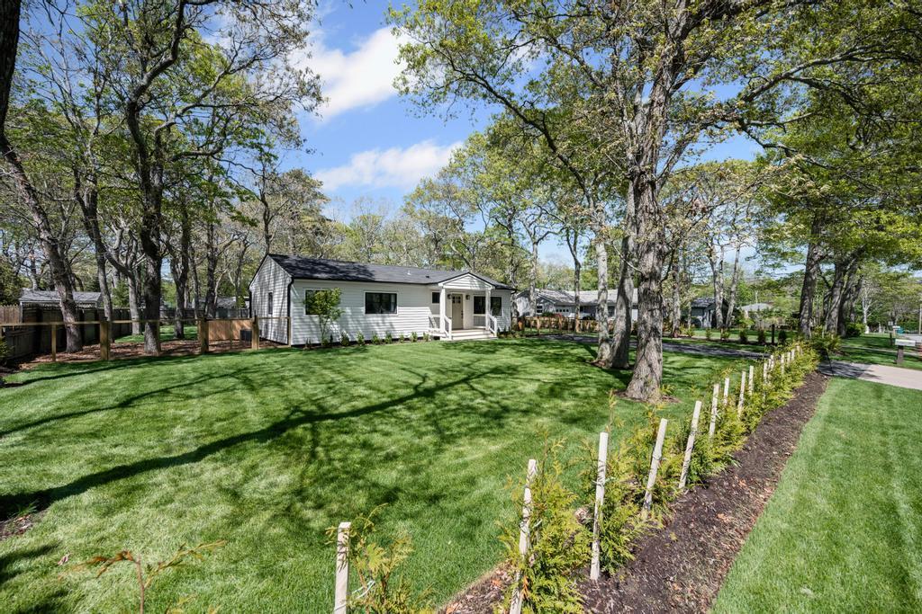 25 of 29 - 10 Shinnecock Lane, Hampton Bays, NY