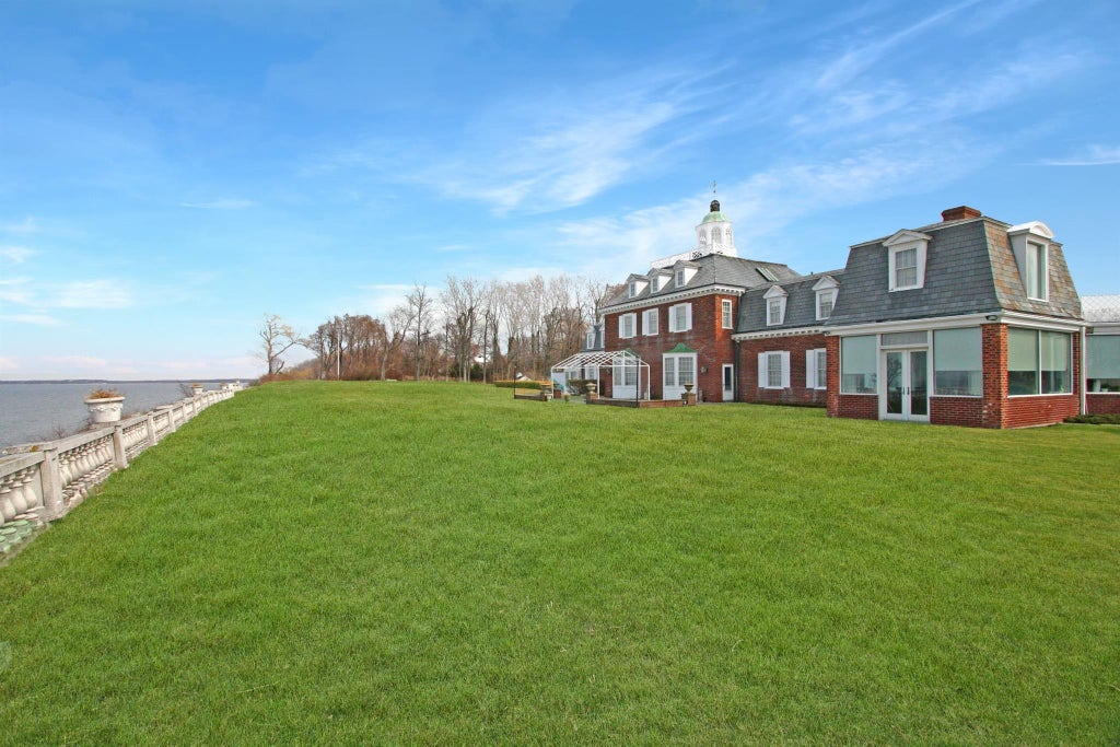 30 of 35 - 2 Wallis Lane, Nissequogue, NY