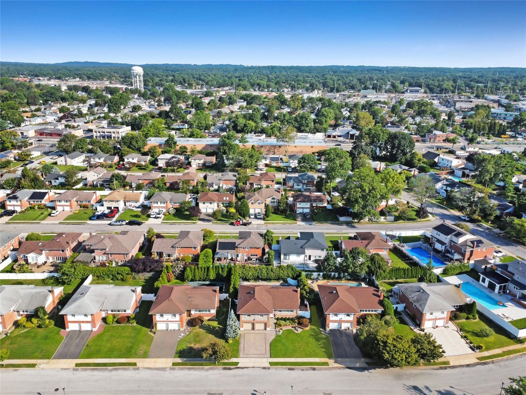 28 of 31 - 1153 Sheldon Drive, Westbury, NY