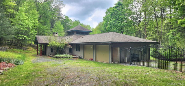 66 Hillside Road, Barryville