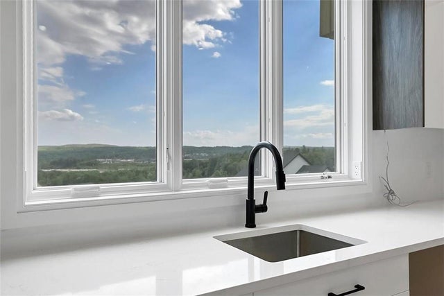 18 Pullman Route, Monroe