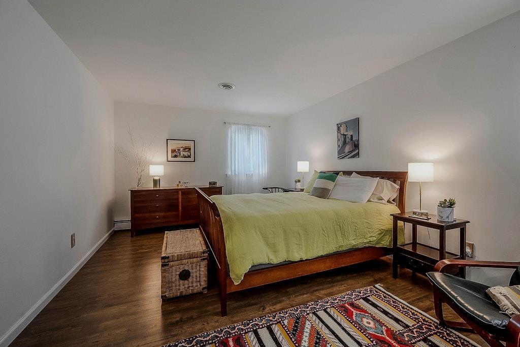 25 of 37 - 81 Patricia Lane, South Setauket, NY