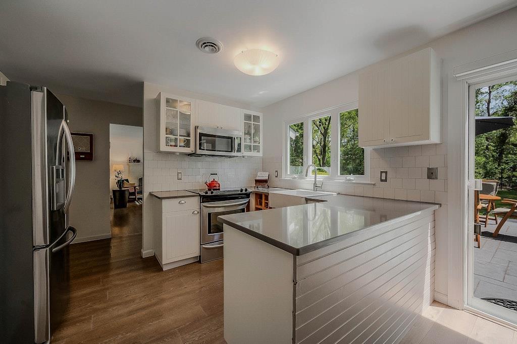 8 of 37 - 81 Patricia Lane, South Setauket, NY