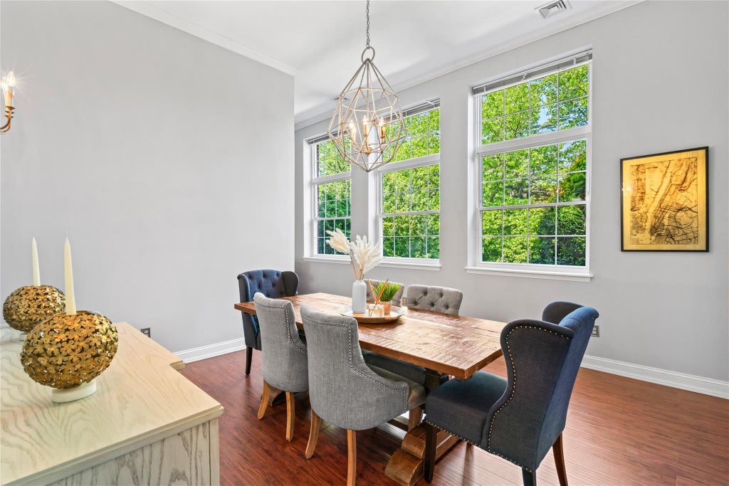 10 of 40 - 69 Bay Avenue # B, Huntington, NY