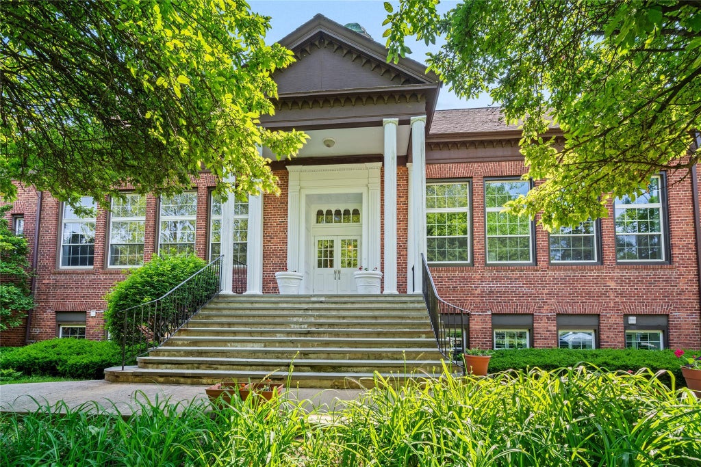 1 of 40 - 69 Bay Avenue # B, Huntington, NY