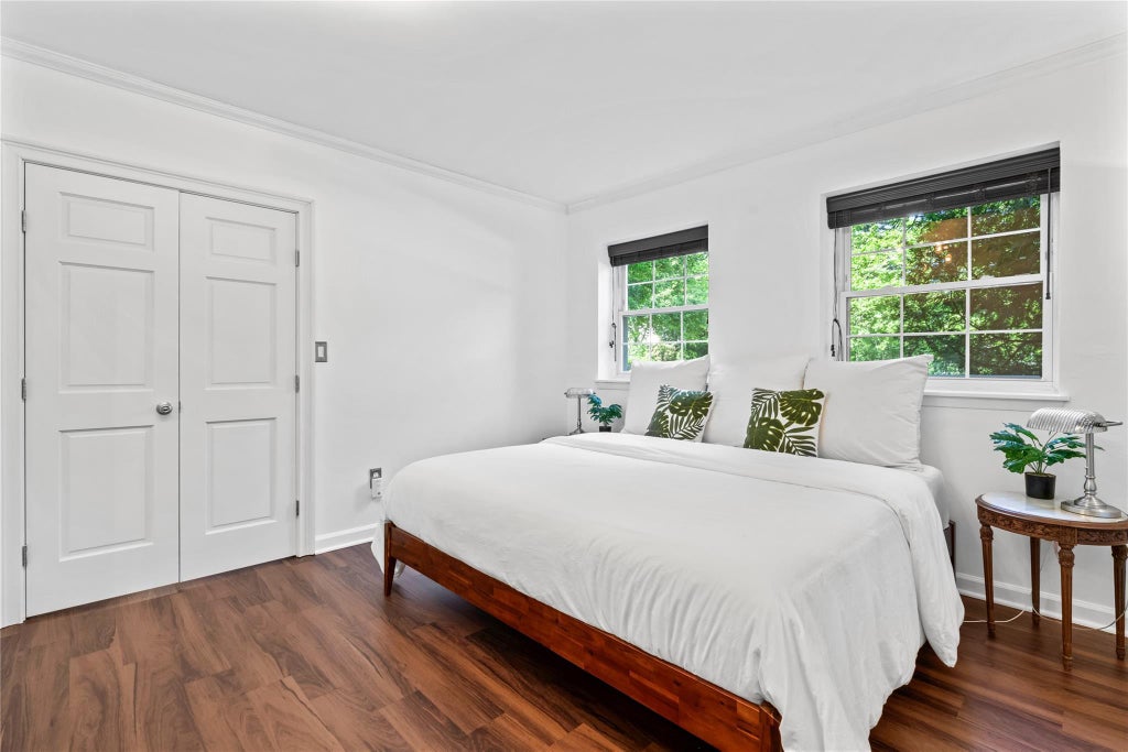 23 of 40 - 69 Bay Avenue # B, Huntington, NY