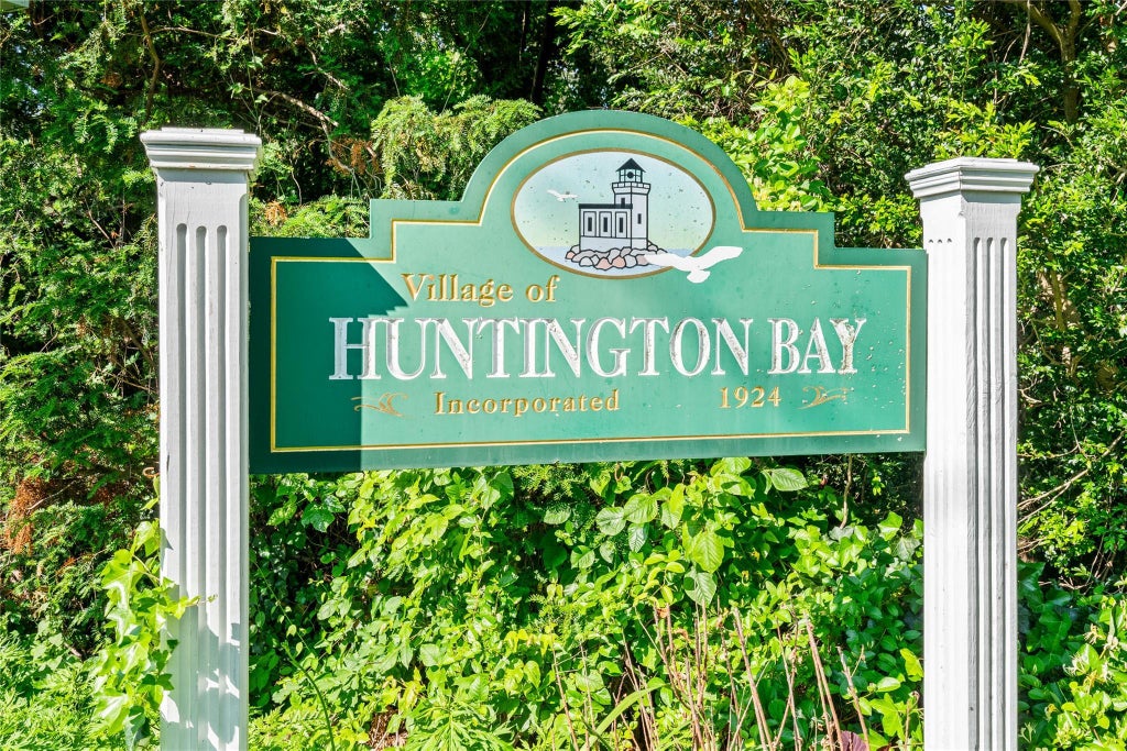 29 of 40 - 69 Bay Avenue # B, Huntington, NY
