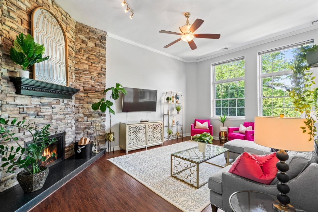 7 of 40 - 69 Bay Avenue # B, Huntington, NY