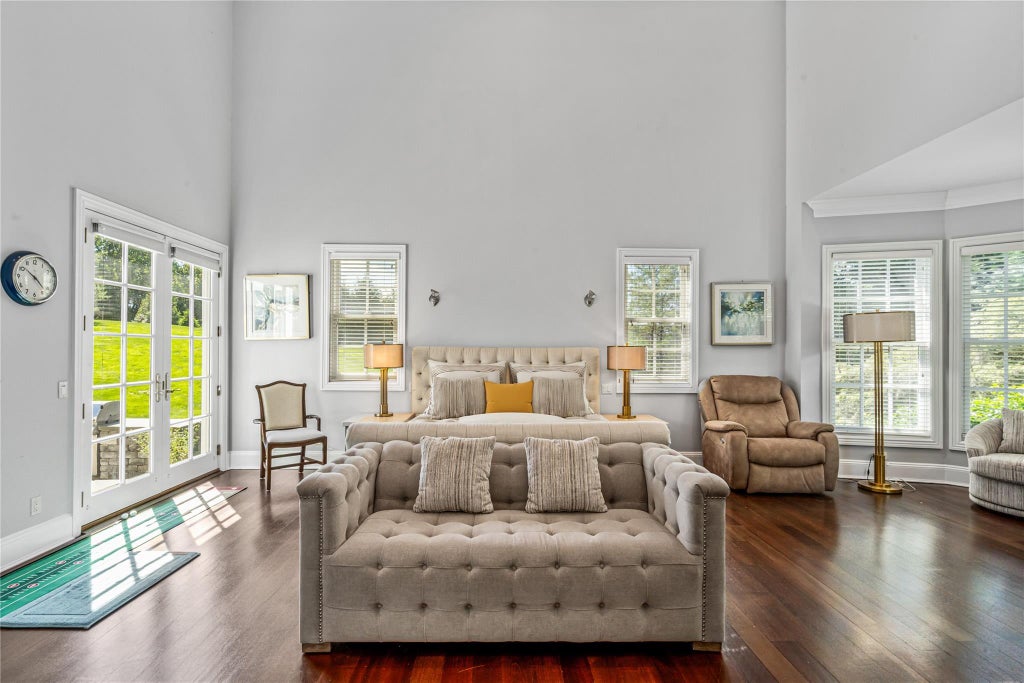 12 of 42 - 55 Westgate Road, Muttontown, NY