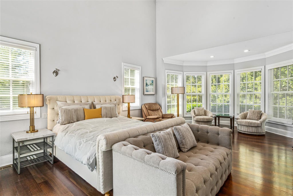 13 of 42 - 55 Westgate Road, Muttontown, NY