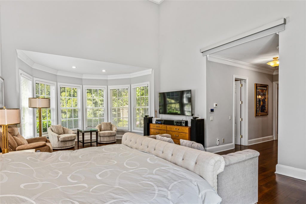 14 of 42 - 55 Westgate Road, Muttontown, NY