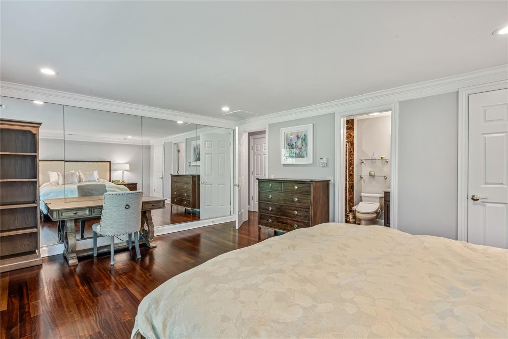 21 of 42 - 55 Westgate Road, Muttontown, NY