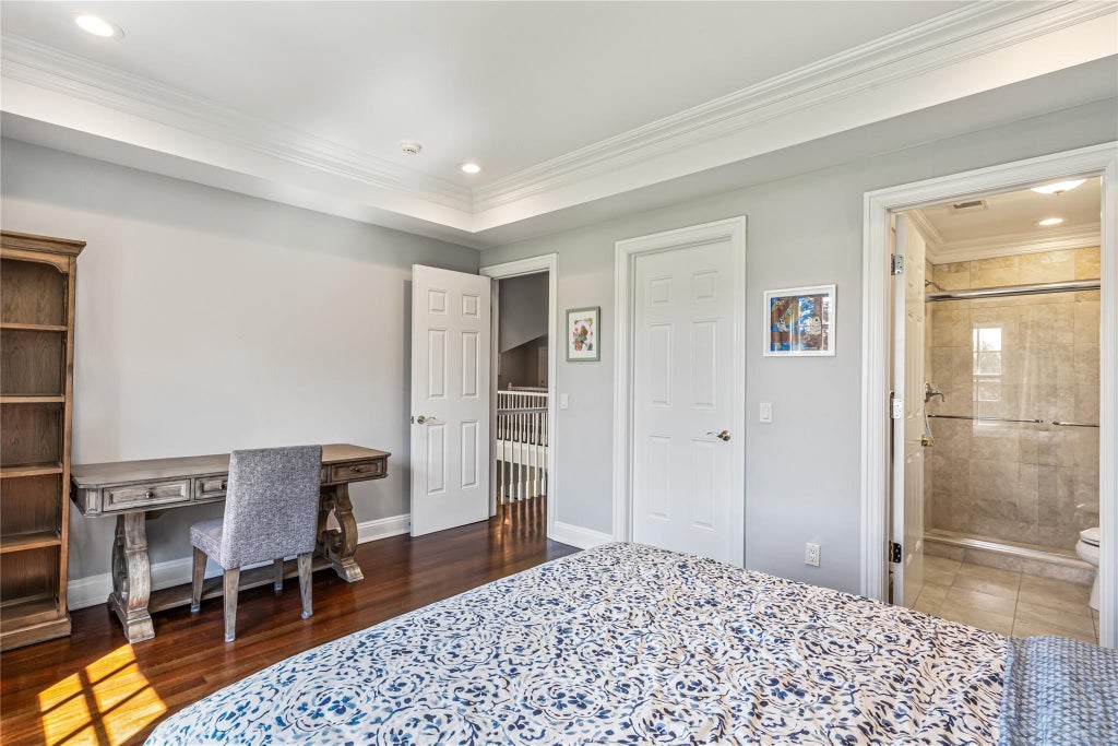 23 of 42 - 55 Westgate Road, Muttontown, NY