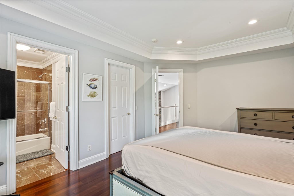 27 of 42 - 55 Westgate Road, Muttontown, NY