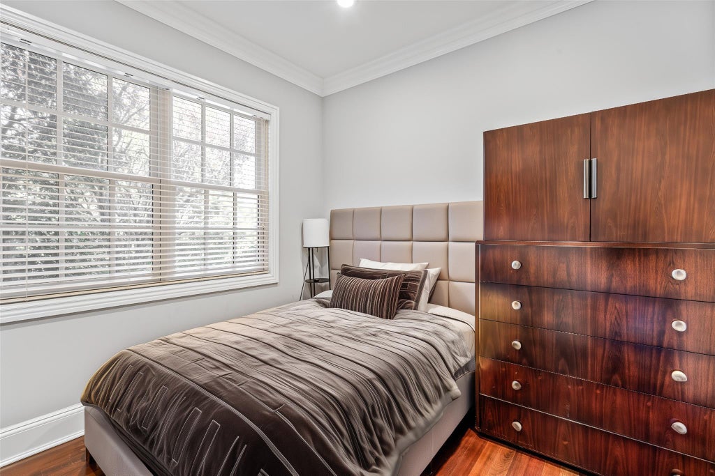 29 of 42 - 55 Westgate Road, Muttontown, NY