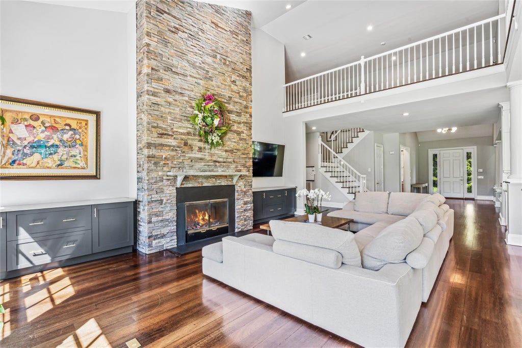 4 of 42 - 55 Westgate Road, Muttontown, NY