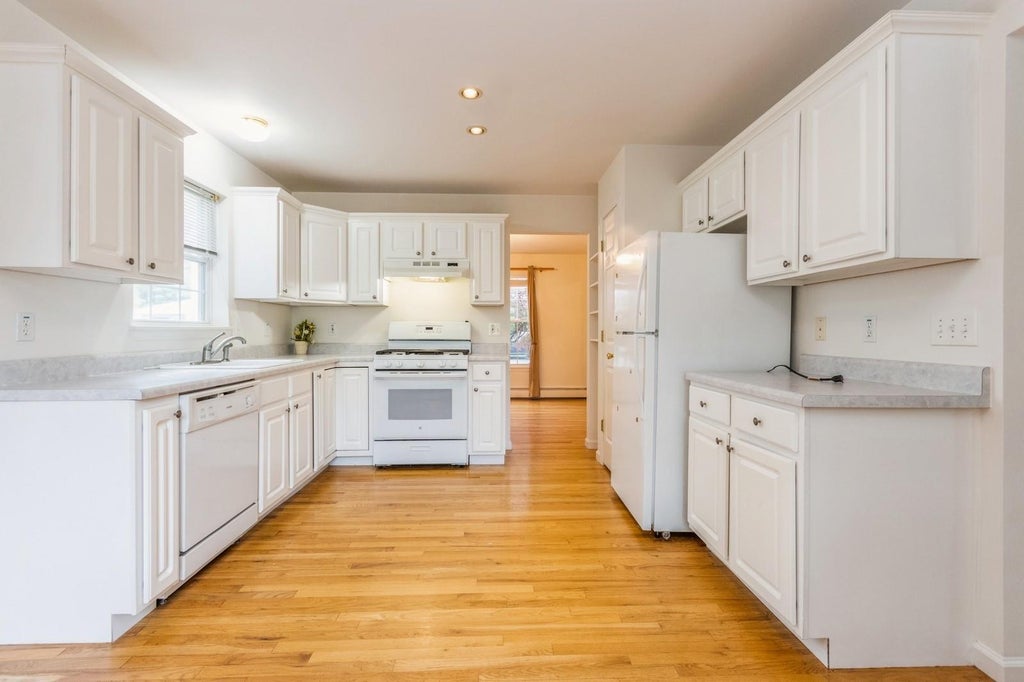 4 of 43 - 20 South St., Highland Falls, NY