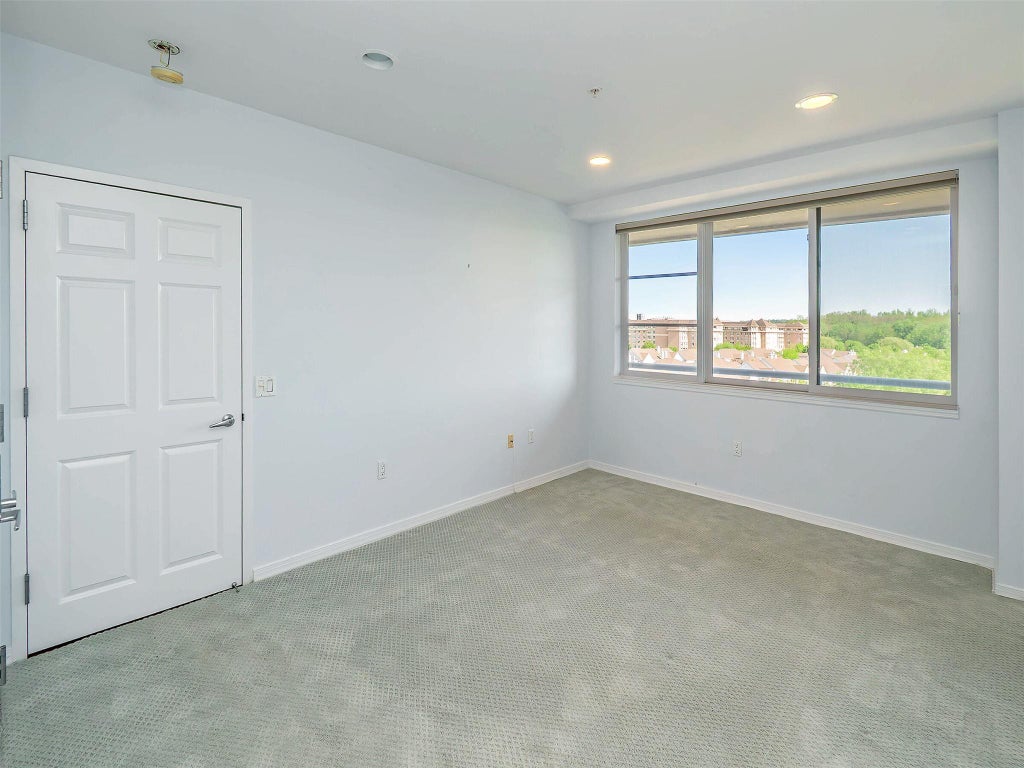 10 of 25 - 100 Harbor View Drive # 515, Port Washington, NY