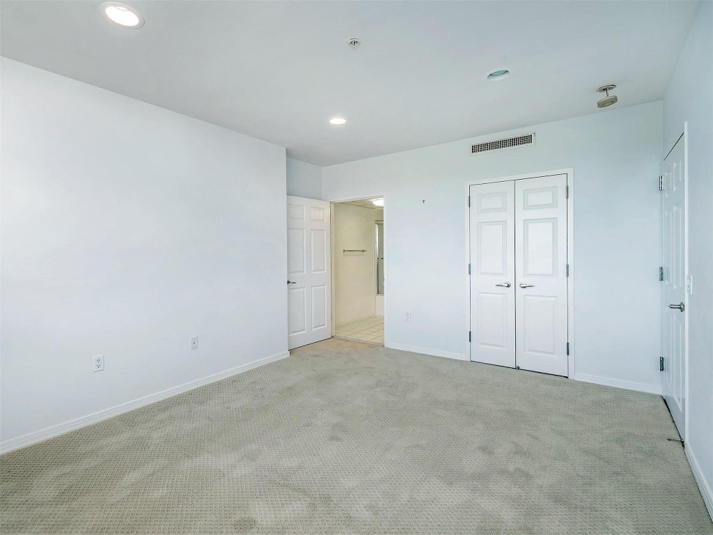 11 of 25 - 100 Harbor View Drive # 515, Port Washington, NY
