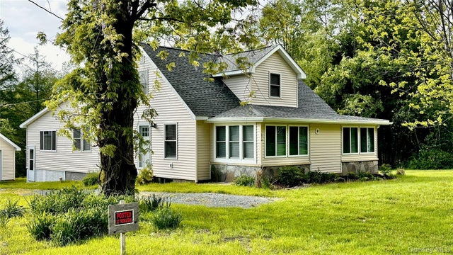 674 Sackett Lake Road, Monticello