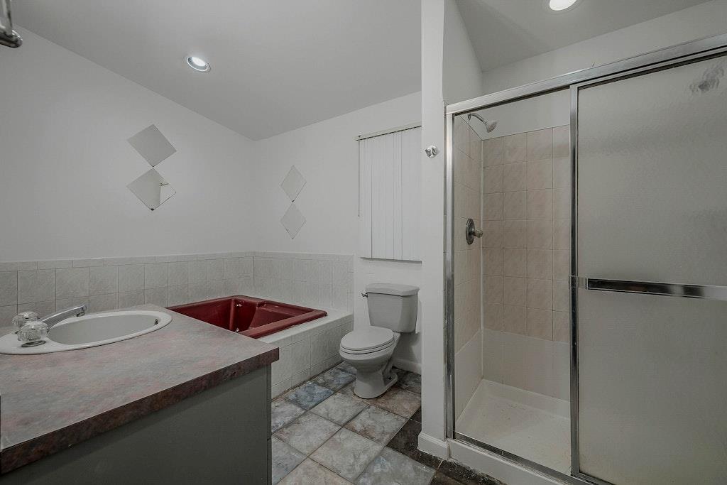15 of 28 - 5 Charles St., Selden, NY