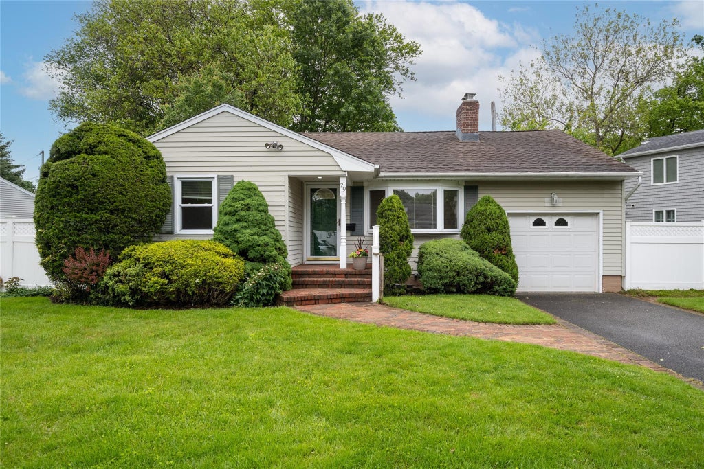1 of 27 - 29 Newmarket Road, Syosset, NY