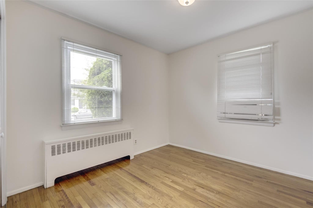 14 of 27 - 29 Newmarket Road, Syosset, NY
