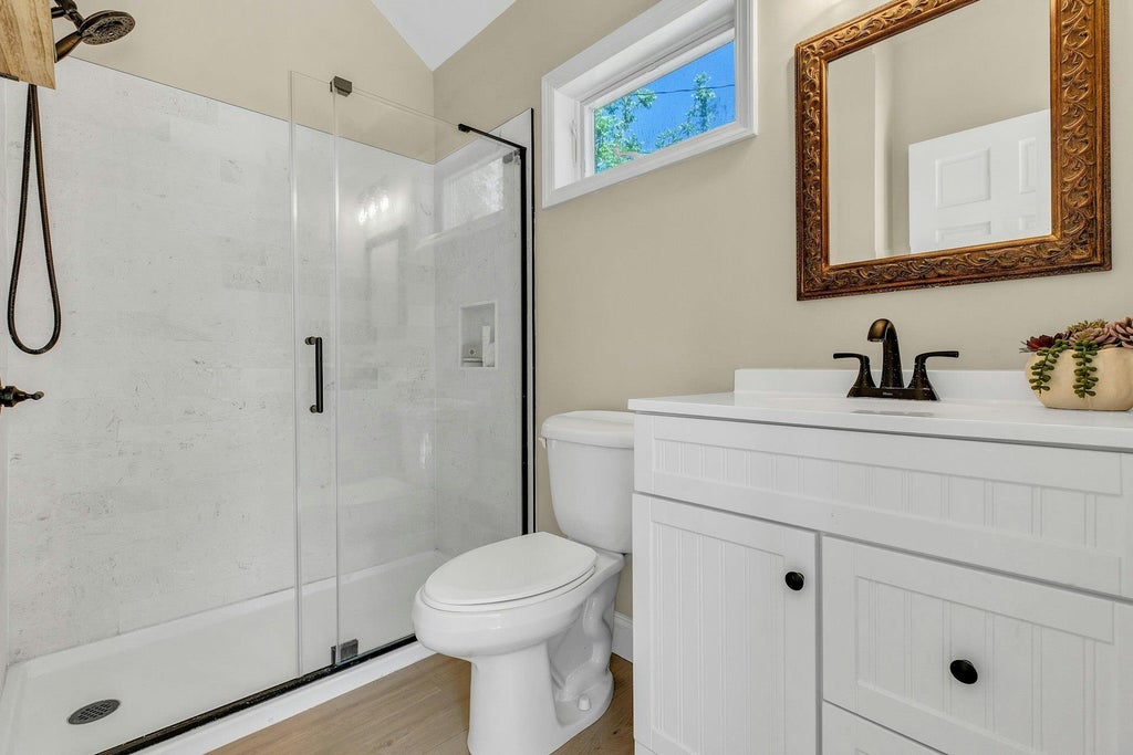 17 of 33 - 312 5th Avenue, Greenport, NY