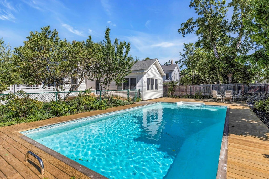 4 of 33 - 312 5th Avenue, Greenport, NY