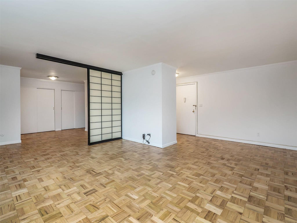 11 of 24 - 125 Main St. # 3k, Port Washington, NY