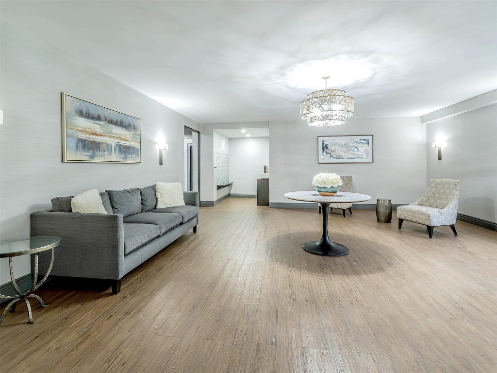 4 of 24 - 125 Main St. # 3k, Port Washington, NY