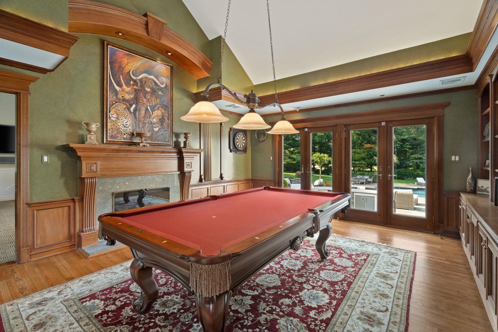 13 of 34 - 15 Beardsley Lane, Lloyd Harbor, NY