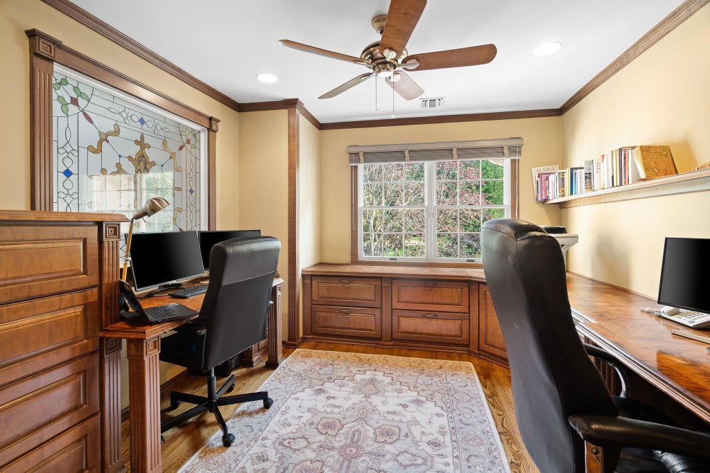 21 of 34 - 15 Beardsley Lane, Lloyd Harbor, NY