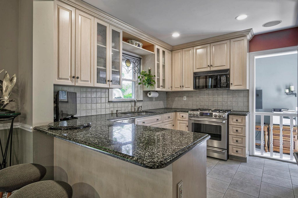 18 of 41 - 23 South Sixth St., Locust Valley, NY