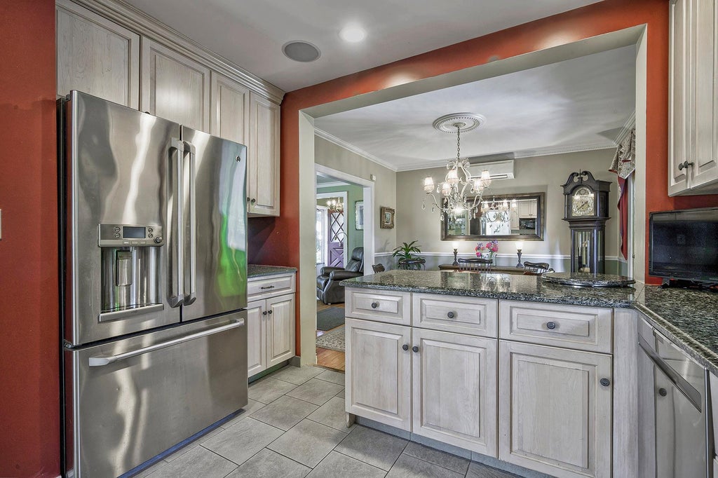 19 of 41 - 23 South Sixth St., Locust Valley, NY