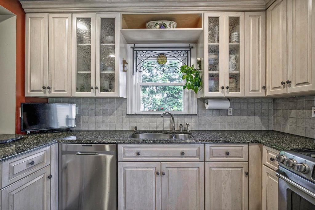 20 of 41 - 23 South Sixth St., Locust Valley, NY